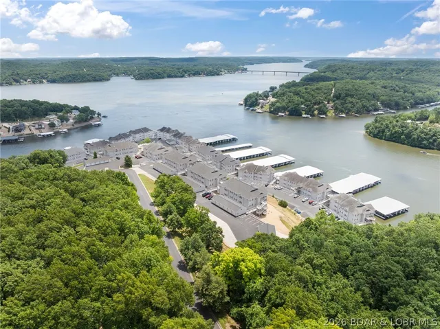 $464,900 | 52 Summer Pl Court, Unit 3B, Camdenton, MO 65020