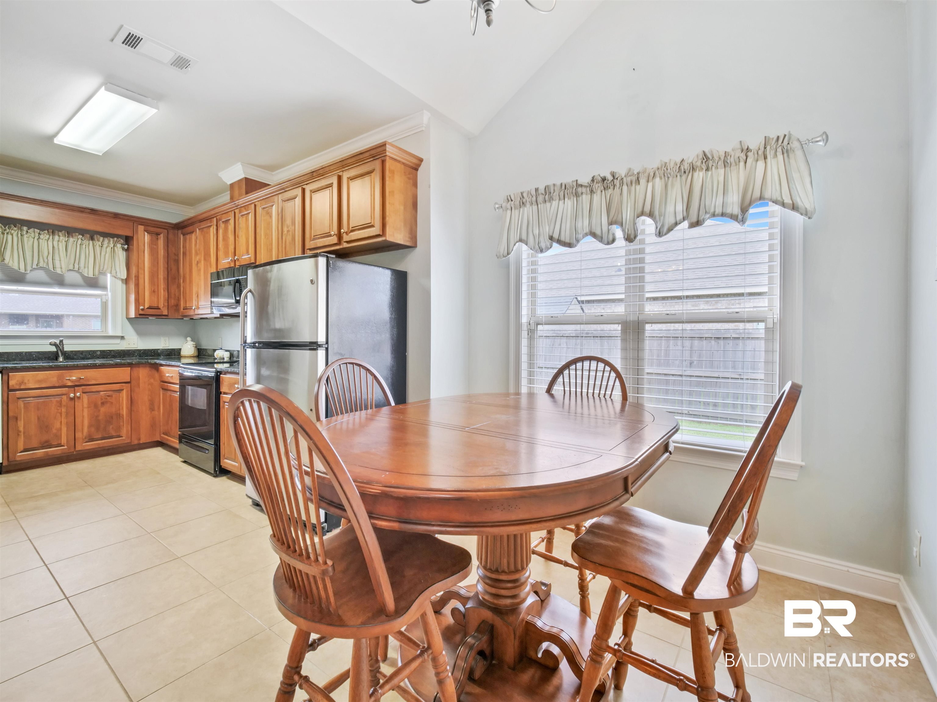 9172 Pembrook Loop Fairhope, AL 36532 - Photo 8 of 28