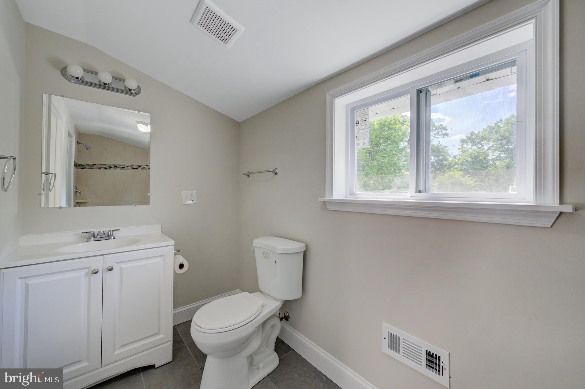 523 Myrtle Avenue Lindenwold, NJ 08021 - Photo 19 of 26 Gallery Image 19