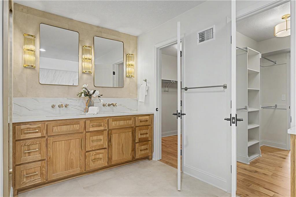 12603 Granada Road Leawood, KS 66209 - Photo 34 of 87
