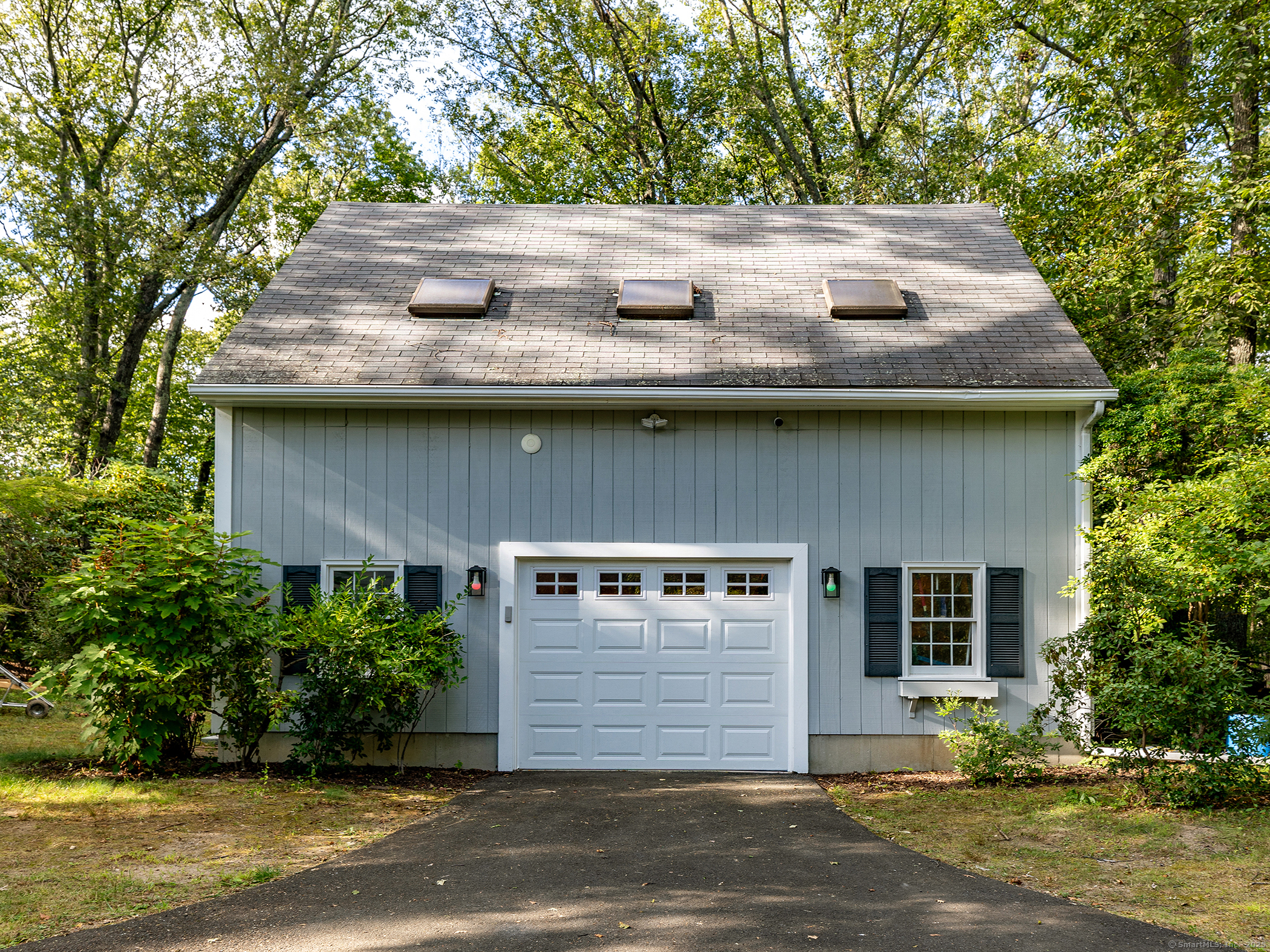 31 Hickory Lane Roxbury, CT 06783 - Photo 31 of 37 a view of outdoor space and yard