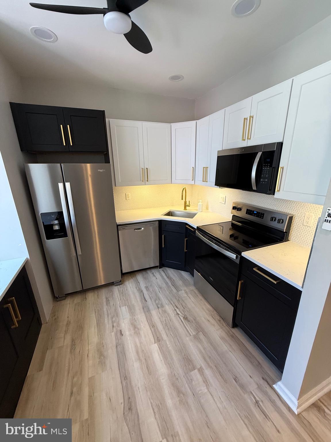 2008 Chestnut Street, Unit 4 Philadelphia, PA 19103 - Photo 8 of 20