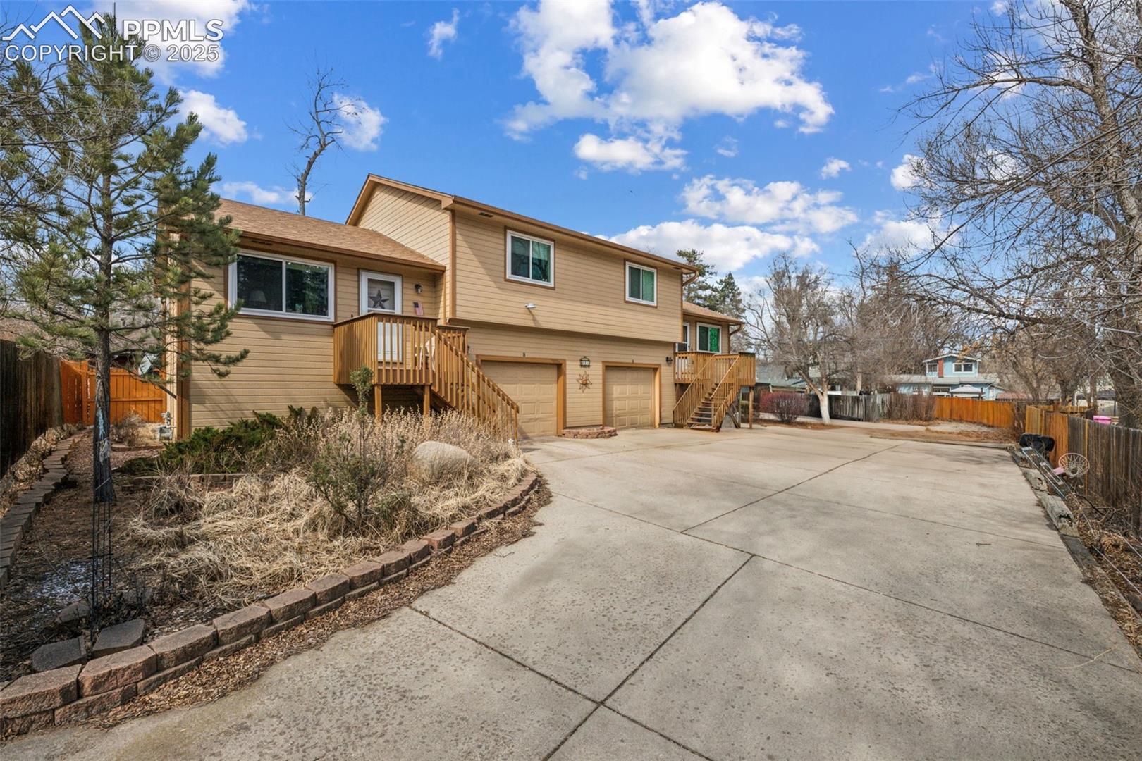 116 West Cheyenne Road Colorado Springs, CO 80906 - Photo 1 of 21