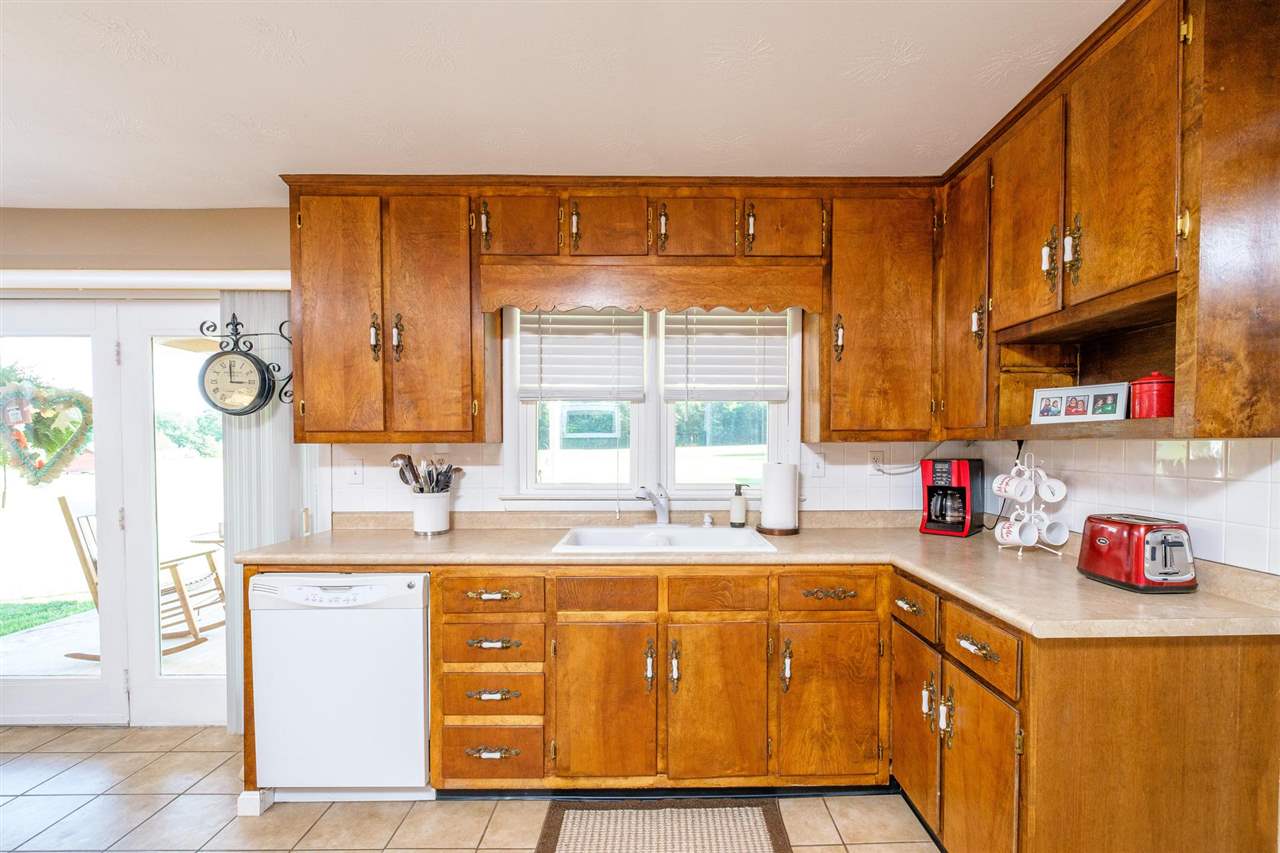388 Harriston Road Grottoes, VA 24441 - Photo 7 of 43 Gallery Image 7