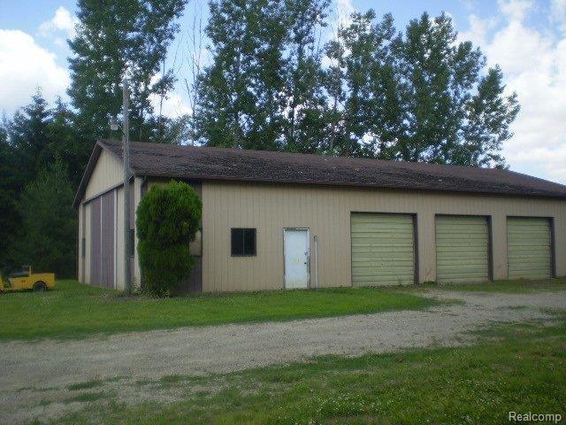 North Branch 4871 Pole Barn