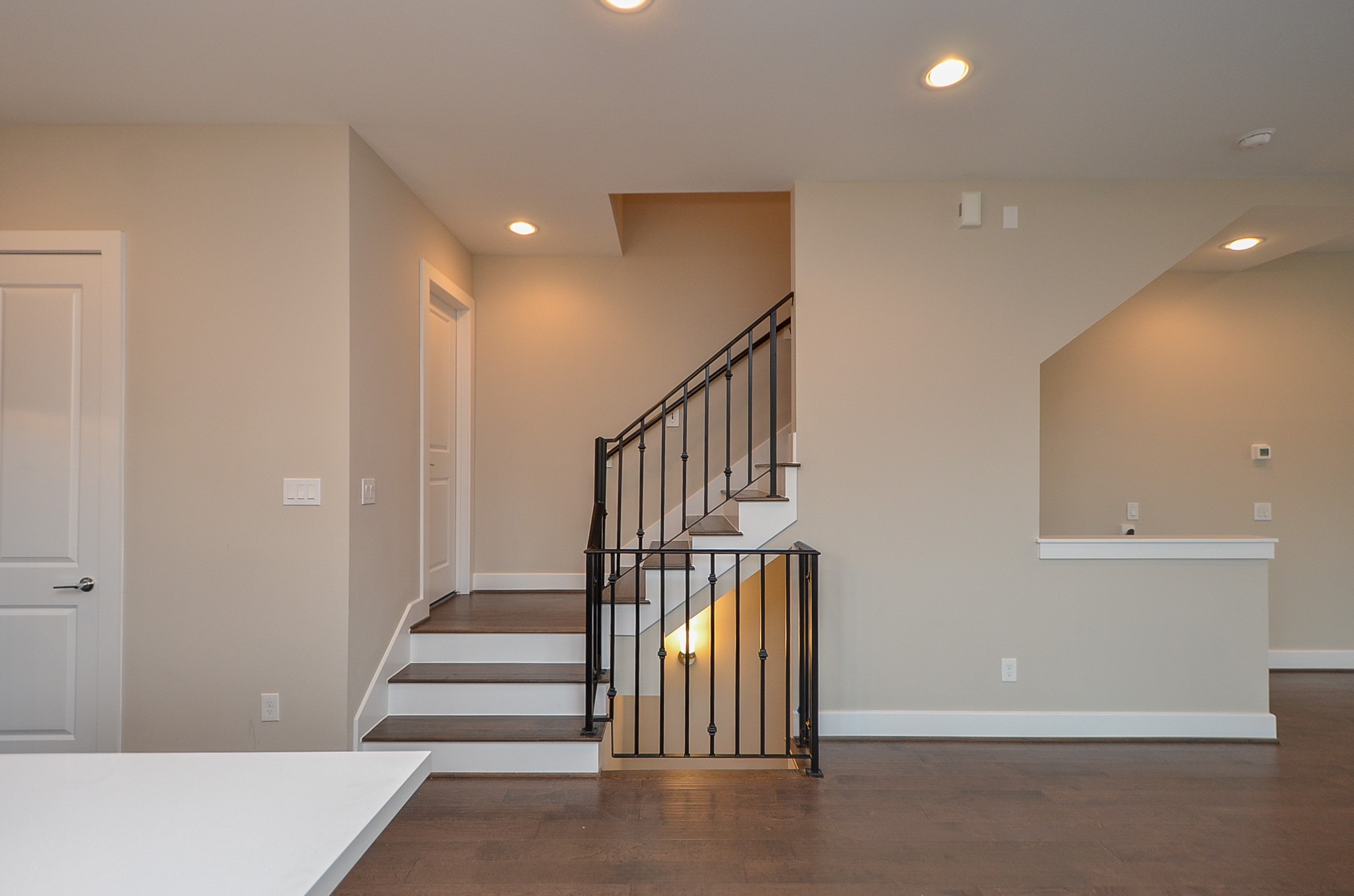 1818 Bonner Street Houston, TX 77007 - Photo 15 of 26 a view of entryway