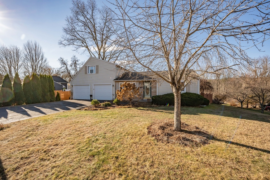 27 Fred Jackson Road Southwick, MA 01077 - Photo 3 of 38 Gallery Image 3