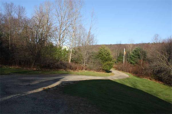 14 North Farms Road, Unit B Florence, MA 01062 - Photo 3 of 9