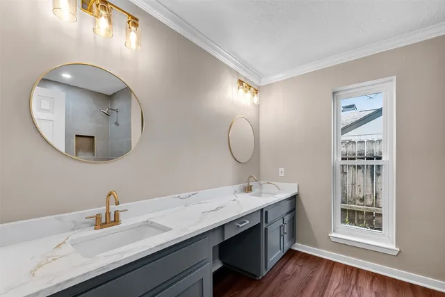 $310,000 | 826 Halewood Drive, Houston, TX 77062