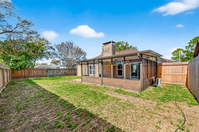 $310,000 | 826 Halewood Drive, Houston, TX 77062