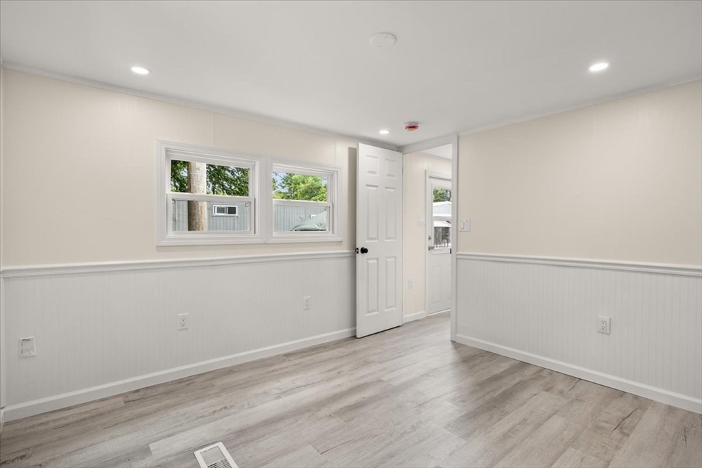 12 Chesapeake Road Holbrook, MA 02343 - Photo 6 of 23