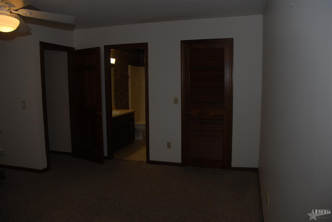 4303 Locust Spring Place Fort Wayne, IN 46804 - Photo 15 of 23 Gallery Image 15