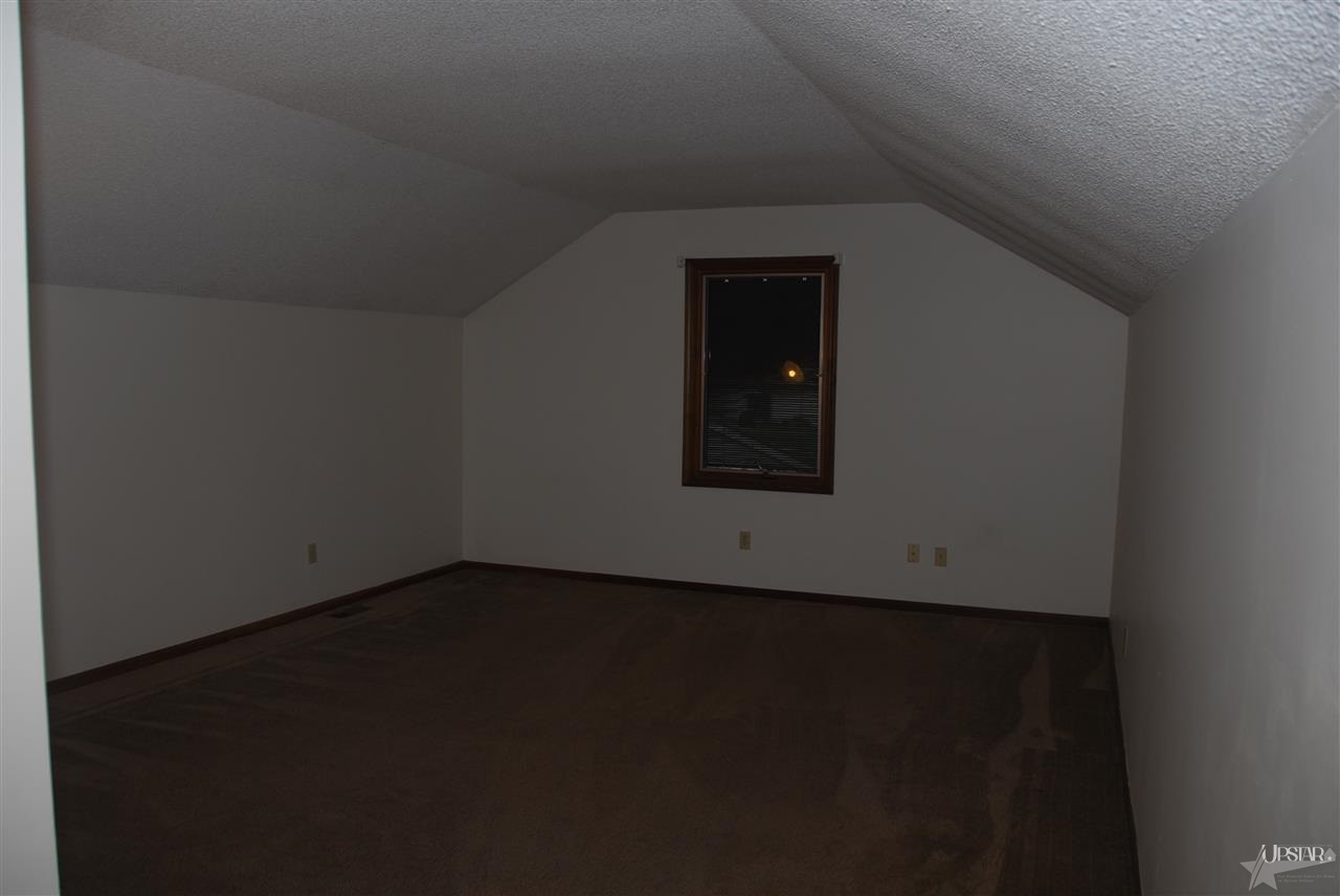 4303 Locust Spring Place Fort Wayne, IN 46804 - Photo 16 of 23 Gallery Image 16