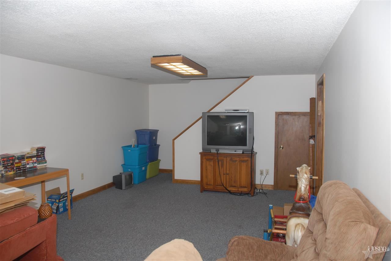 4303 Locust Spring Place Fort Wayne, IN 46804 - Photo 21 of 23 Gallery Image 21