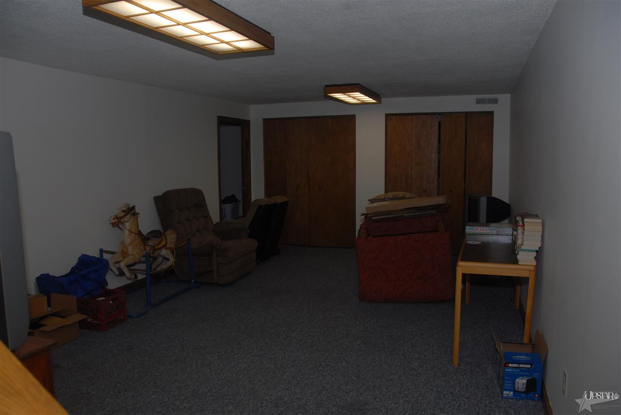 4303 Locust Spring Place Fort Wayne, IN 46804 - Photo 22 of 23 Gallery Image 22