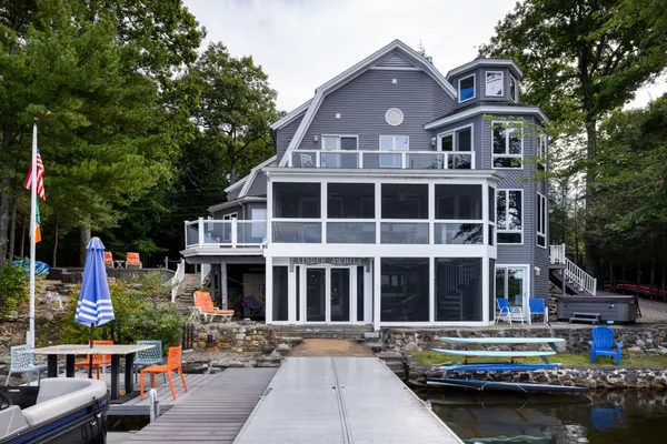 $2,399,000 | 186 Lake Road, Sturbridge, MA 01518