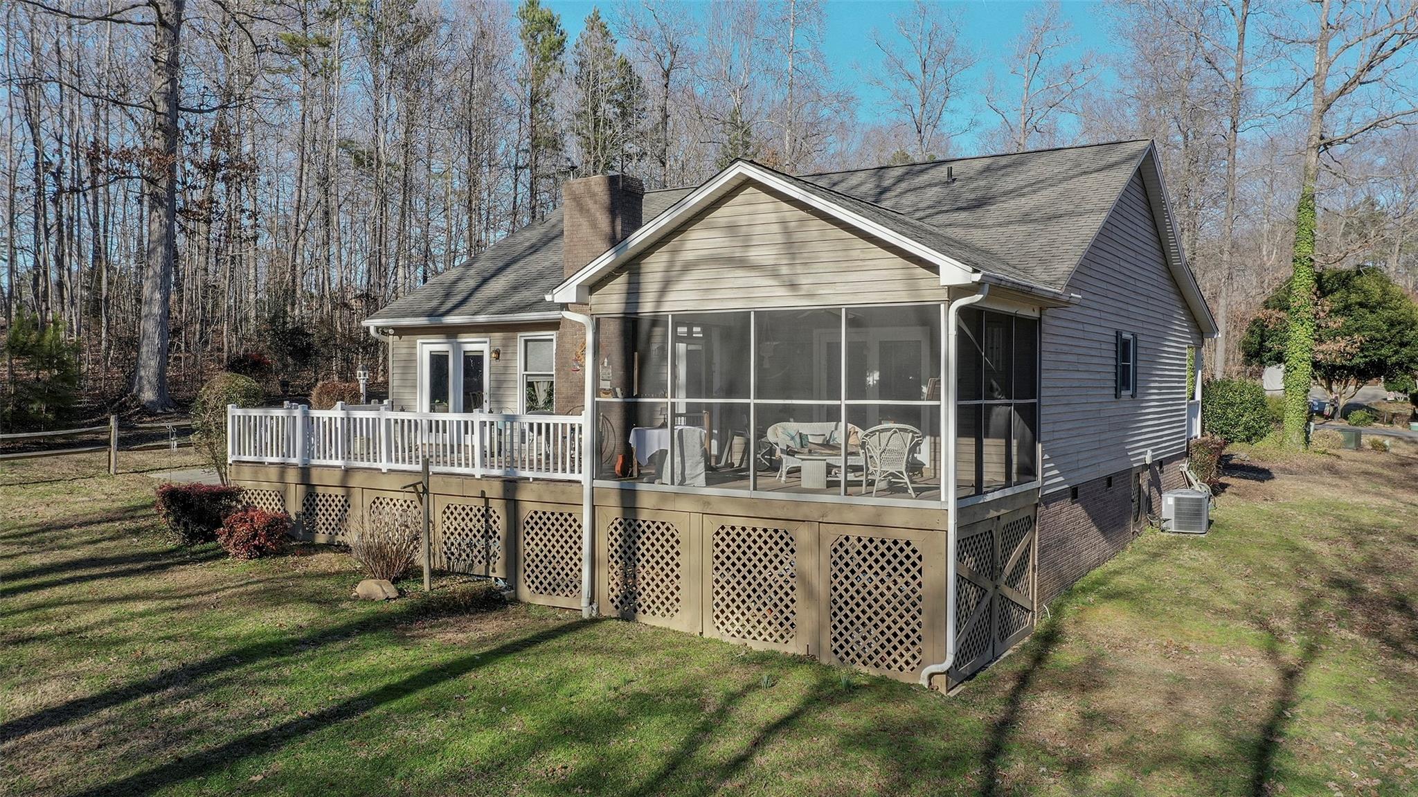 138 Roehm Landing Denton, NC 27239 - Photo 7 of 47 Gallery Image 7