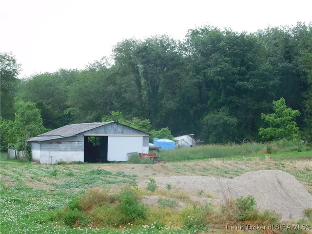 $999,900 | 8960 Turkey Farm Road Northwest, New Salisbury, IN 47161