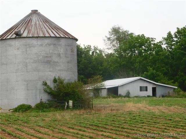 $999,900 | 8960 Turkey Farm Road Northwest, New Salisbury, IN 47161