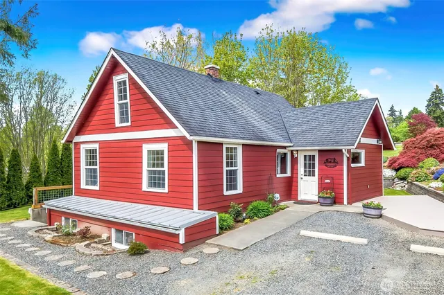 $890,000 | 6919 69th Avenue Southeast, Snohomish, WA 98290