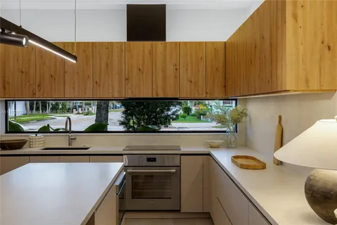 $3,295,000 | 2189 Southwest 24th Terrace, Miami, FL 33145