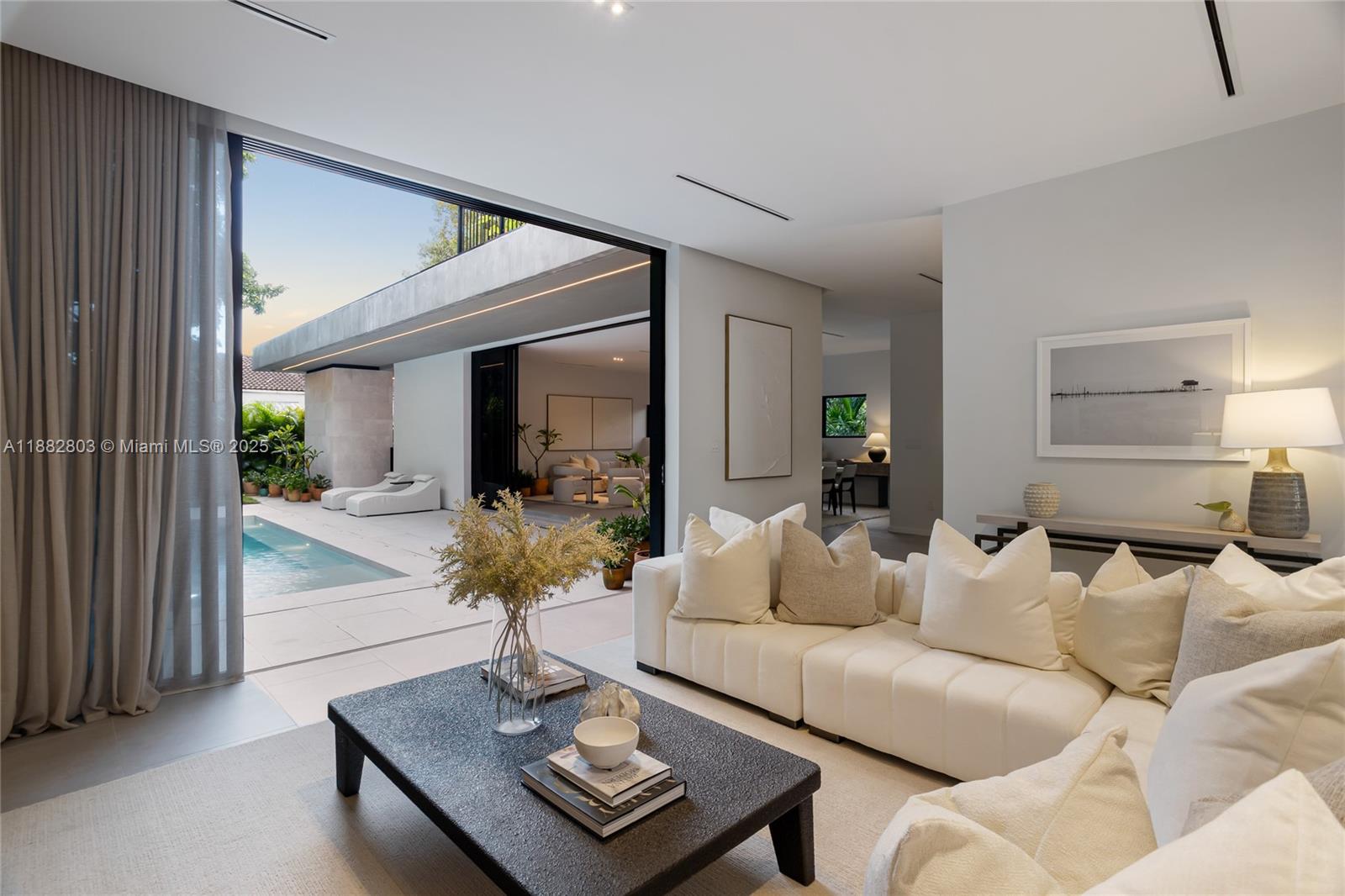 2189 Southwest 24th Terrace Miami, FL 33145 - Photo 25 of 66