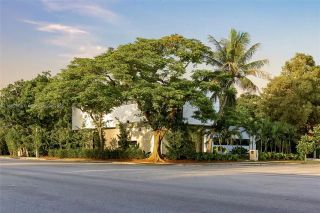 $3,295,000 | 2189 Southwest 24th Terrace, Miami, FL 33145