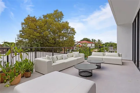 $3,295,000 | 2189 Southwest 24th Terrace, Miami, FL 33145