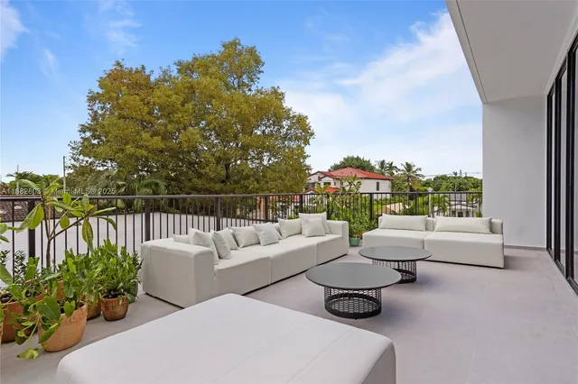 $3,295,000 | 2189 Southwest 24th Terrace, Miami, FL 33145