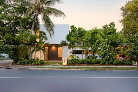 $3,295,000 | 2189 Southwest 24th Terrace, Miami, FL 33145