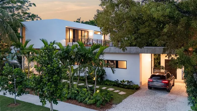 $3,295,000 | 2189 Southwest 24th Terrace, Miami, FL 33145