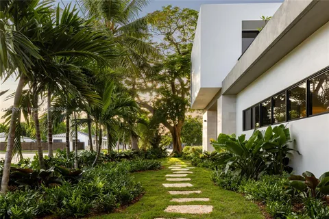 $3,295,000 | 2189 Southwest 24th Terrace, Miami, FL 33145