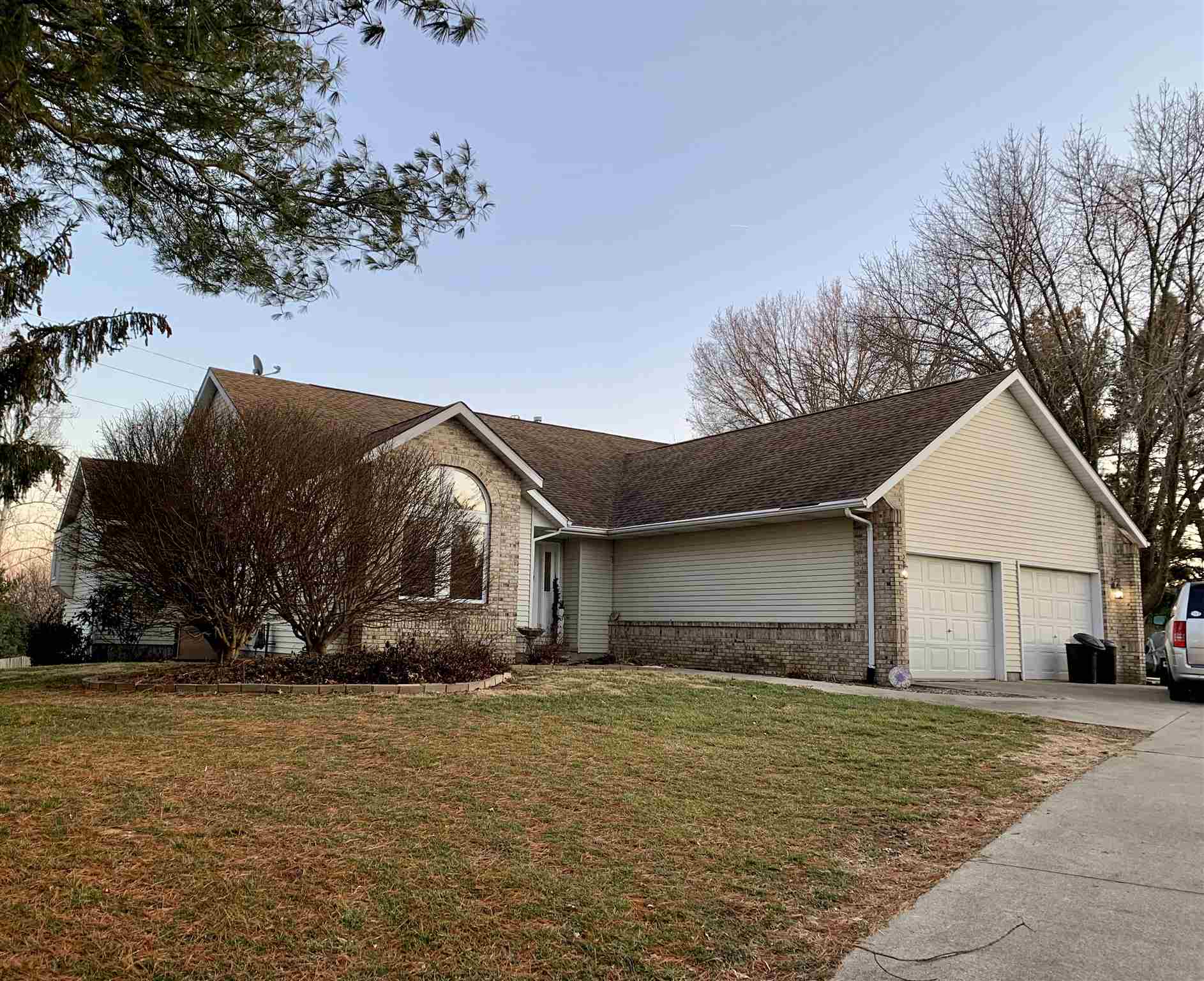 3298 East Andrew Road Sherman, IL 62684 - Photo 1 of 1 Gallery Image 1