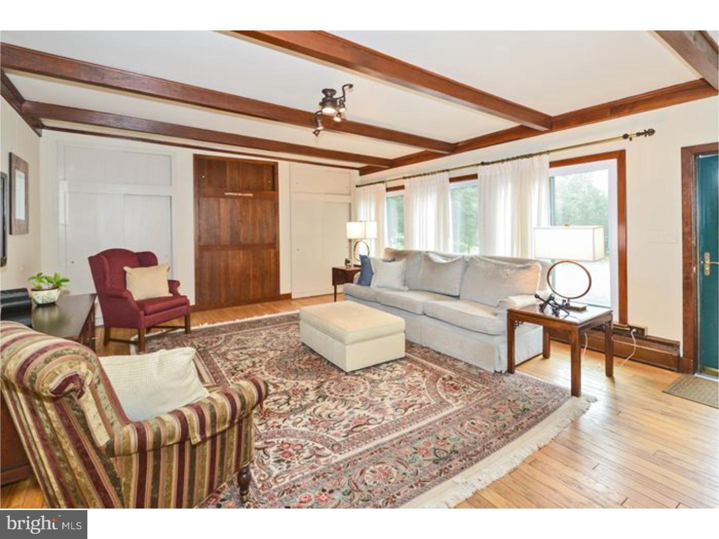 585 River Road Yardley, PA 19067 - Photo 12 of 25 Family Room