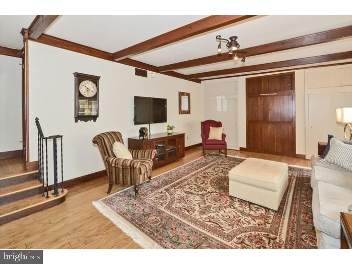 585 River Road Yardley, PA 19067 - Photo 13 of 25 Family Room