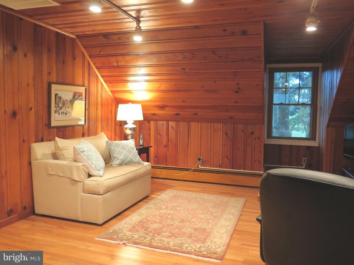 585 River Road Yardley, PA 19067 - Photo 22 of 25 Den