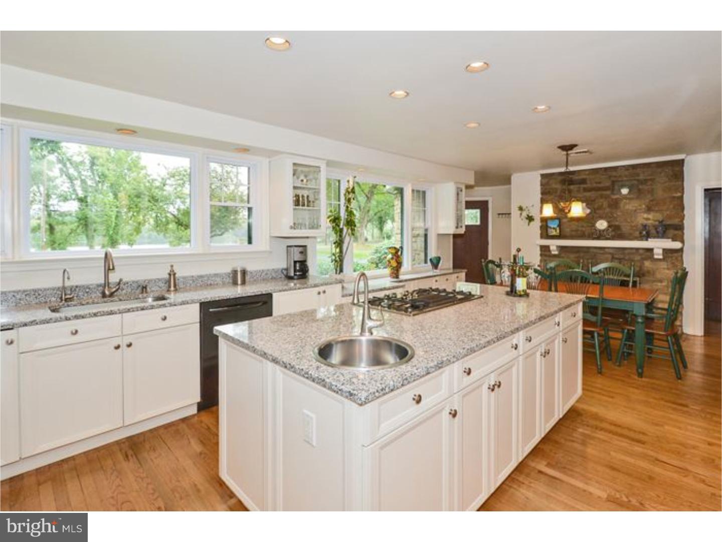 585 River Road Yardley, PA 19067 - Photo 8 of 25 Kitchen