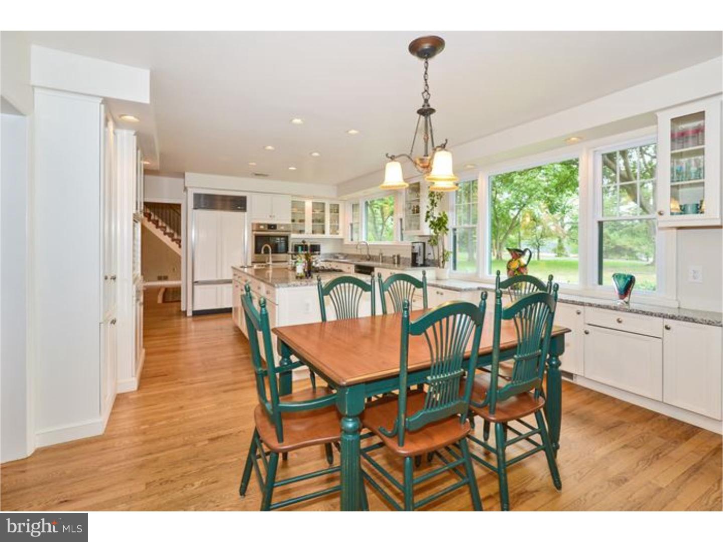 585 River Road Yardley, PA 19067 - Photo 9 of 25 Kitchen