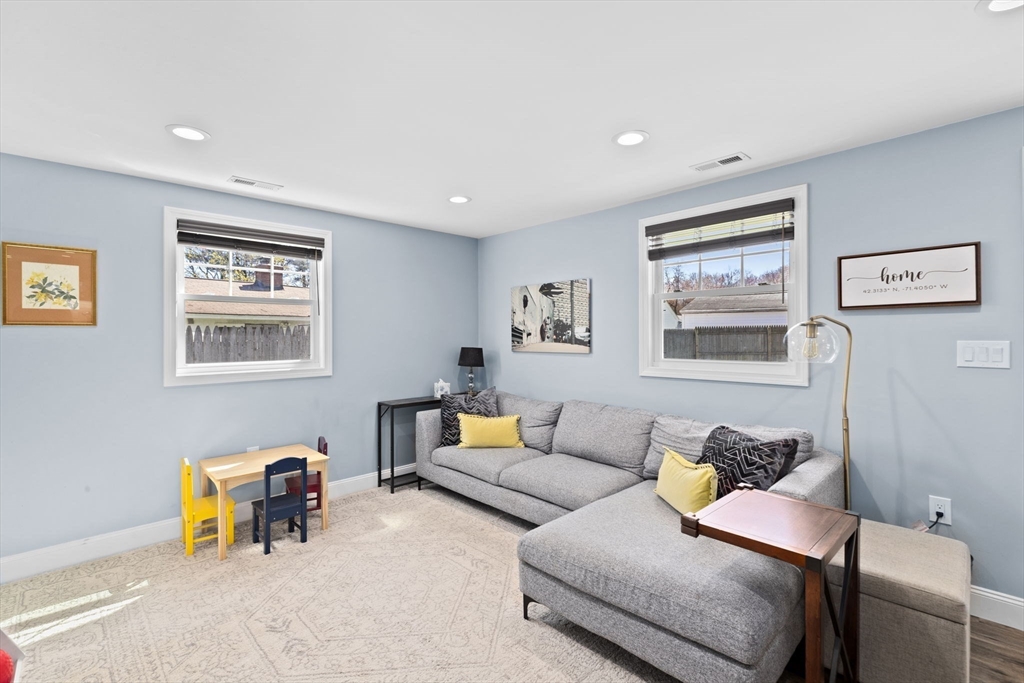 14 Carver Road Framingham, MA 01701 - Photo 17 of 40 Gallery Image 17