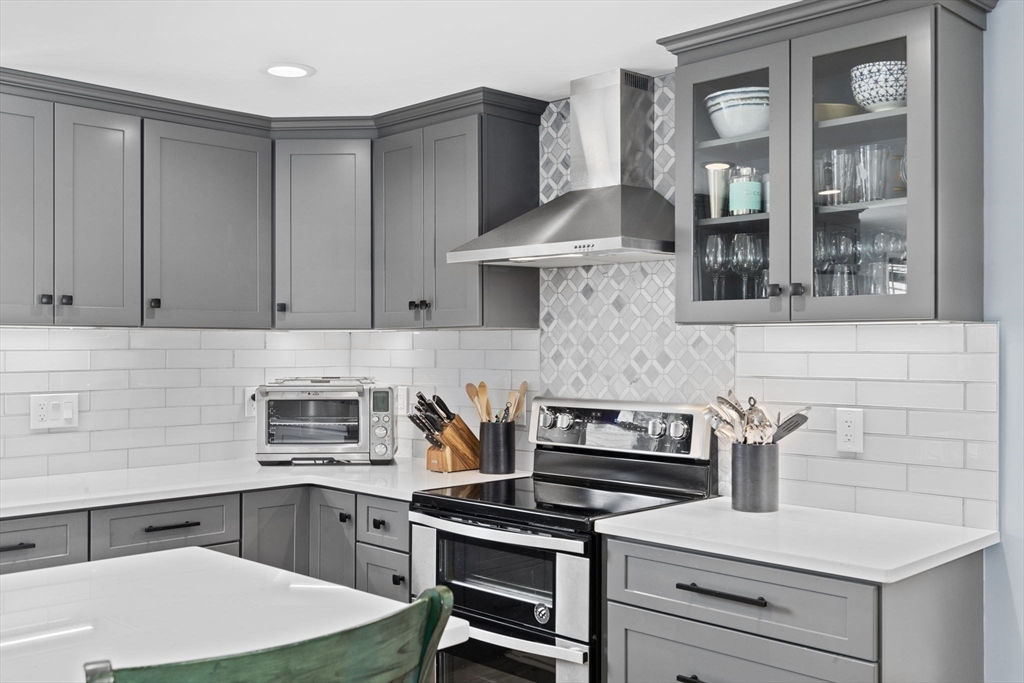 14 Carver Road Framingham, MA 01701 - Photo 7 of 40 Gallery Image 7