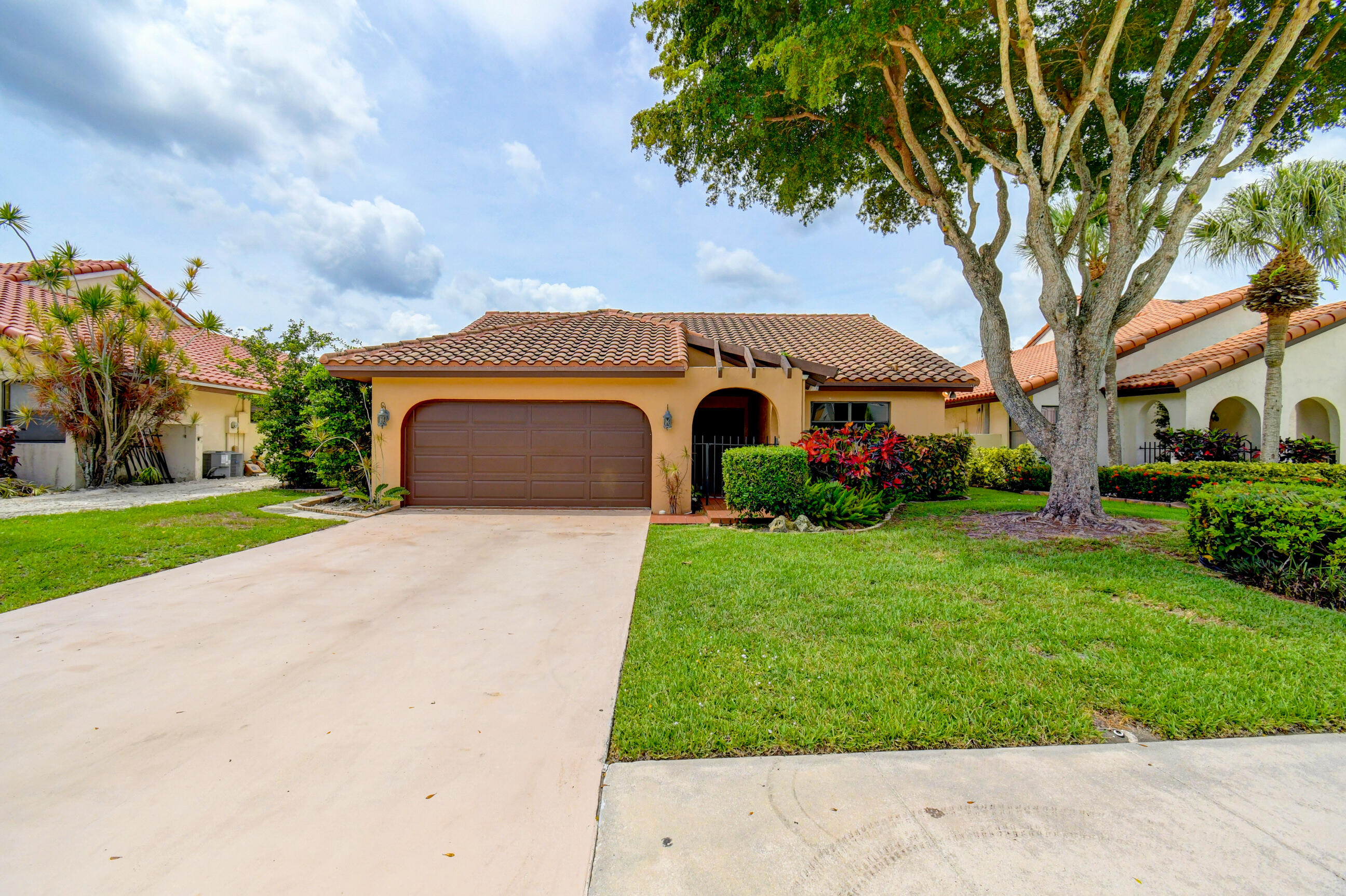 7619 Solimar Circle Boca Raton, FL 33433 - Photo 1 of 36 7619 Solimar Circle