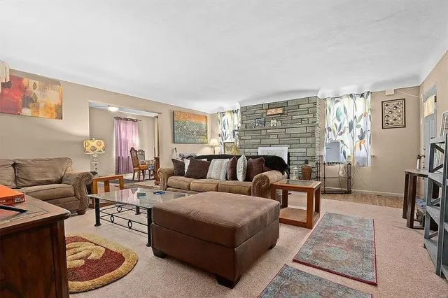 $85,000 | 861 Pershing Street, East St. Louis, IL 62203