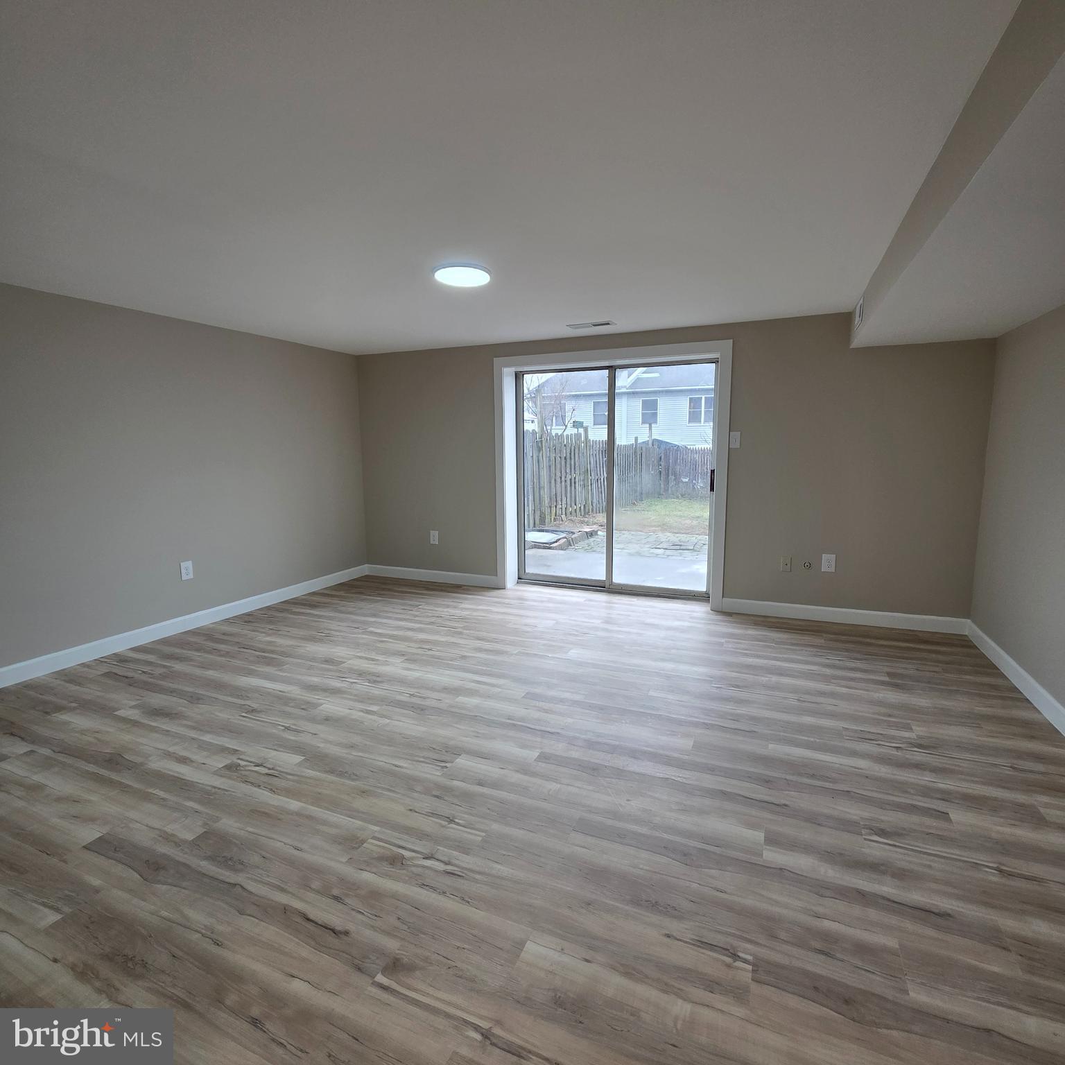 12702 Knights Road Philadelphia, PA 19154 - Photo 13 of 23 Gallery Image 13