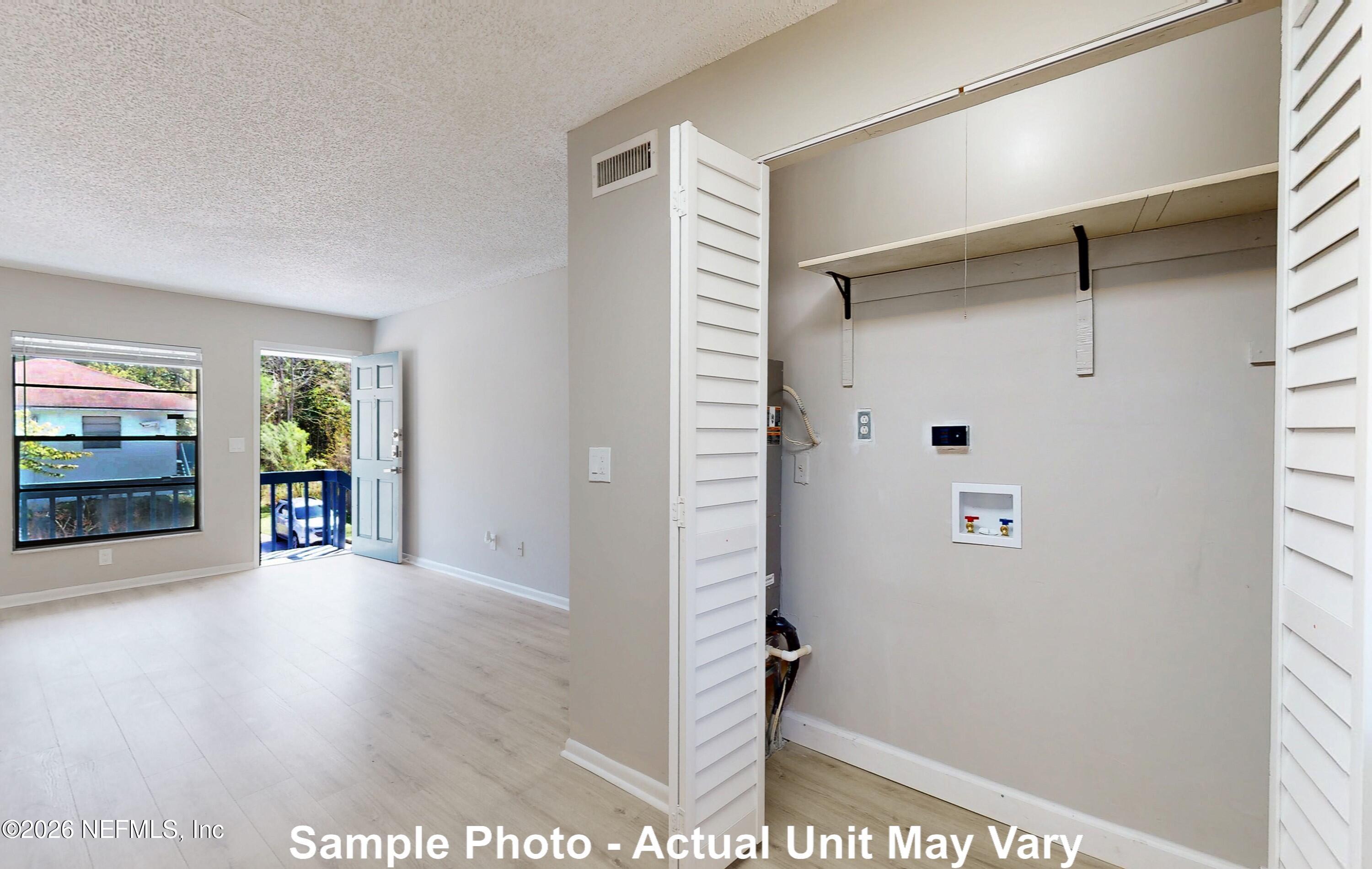 2111 Firestone Road, Unit 3 Jacksonville, FL 32210 - Photo 7 of 16 5 Kitchen c