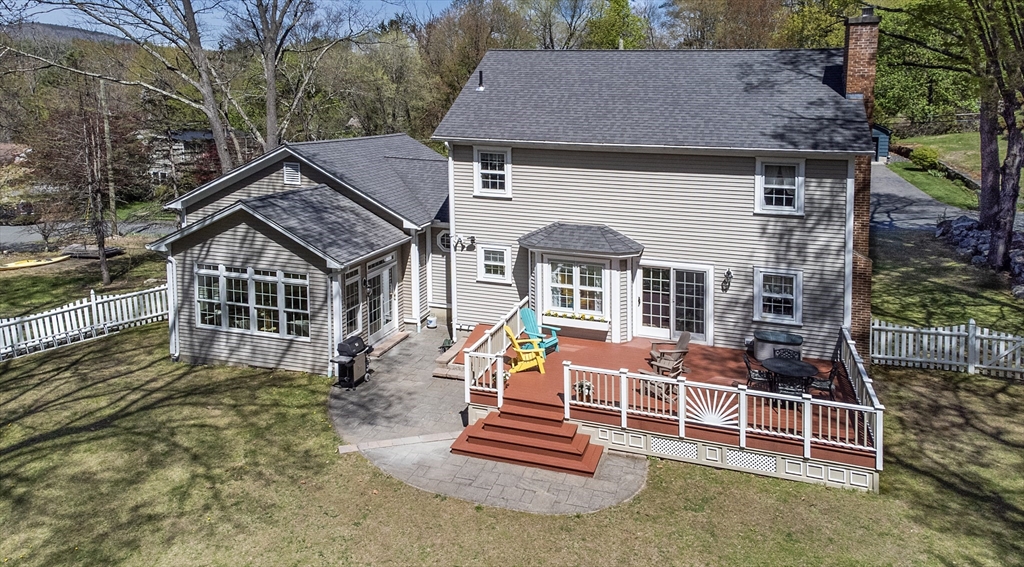 15 Evergreen Road Leeds, MA 01053 - Photo 3 of 34 Gallery Image 3