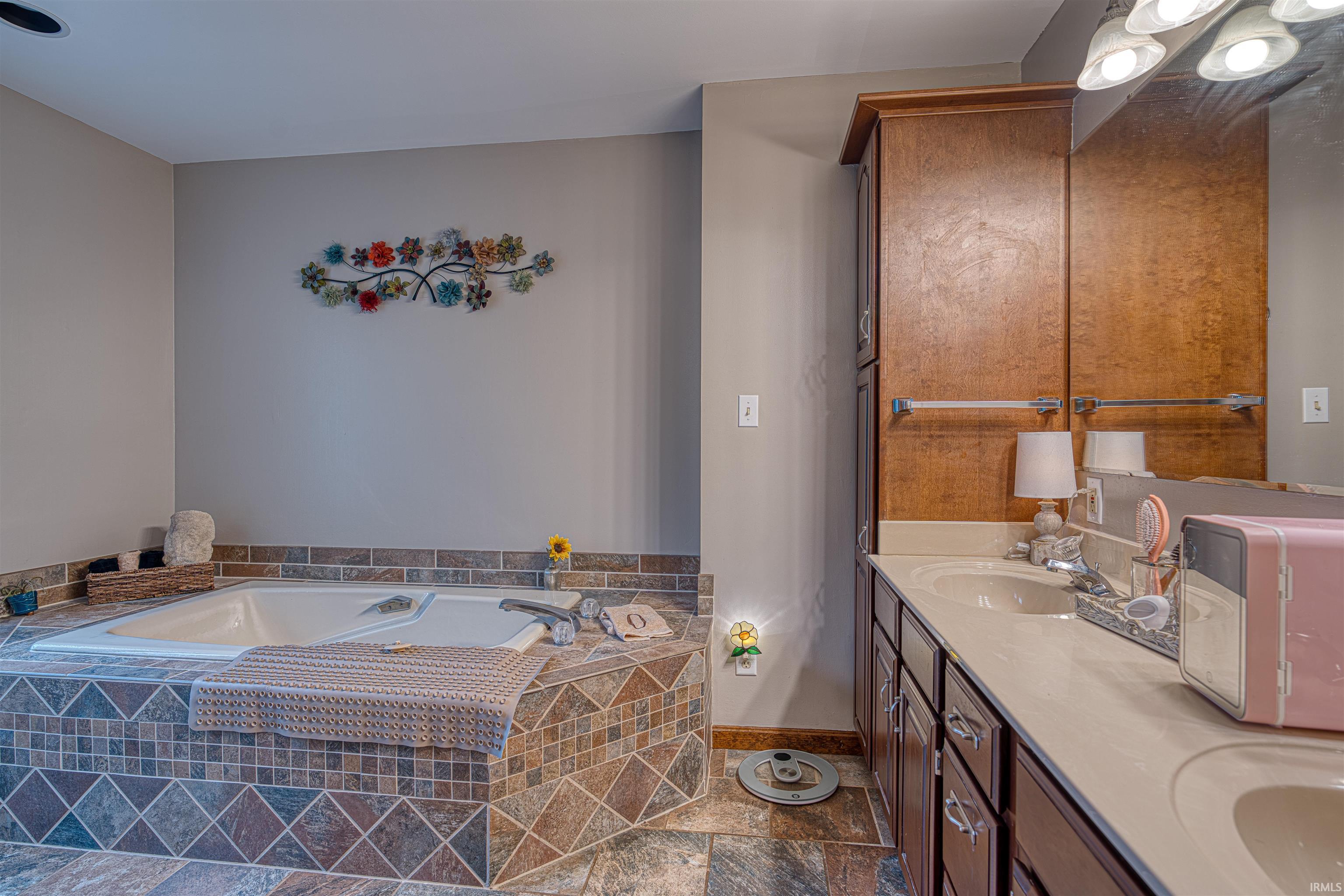 1611 Westminster Road Evansville, IN 47725 - Photo 12 of 36