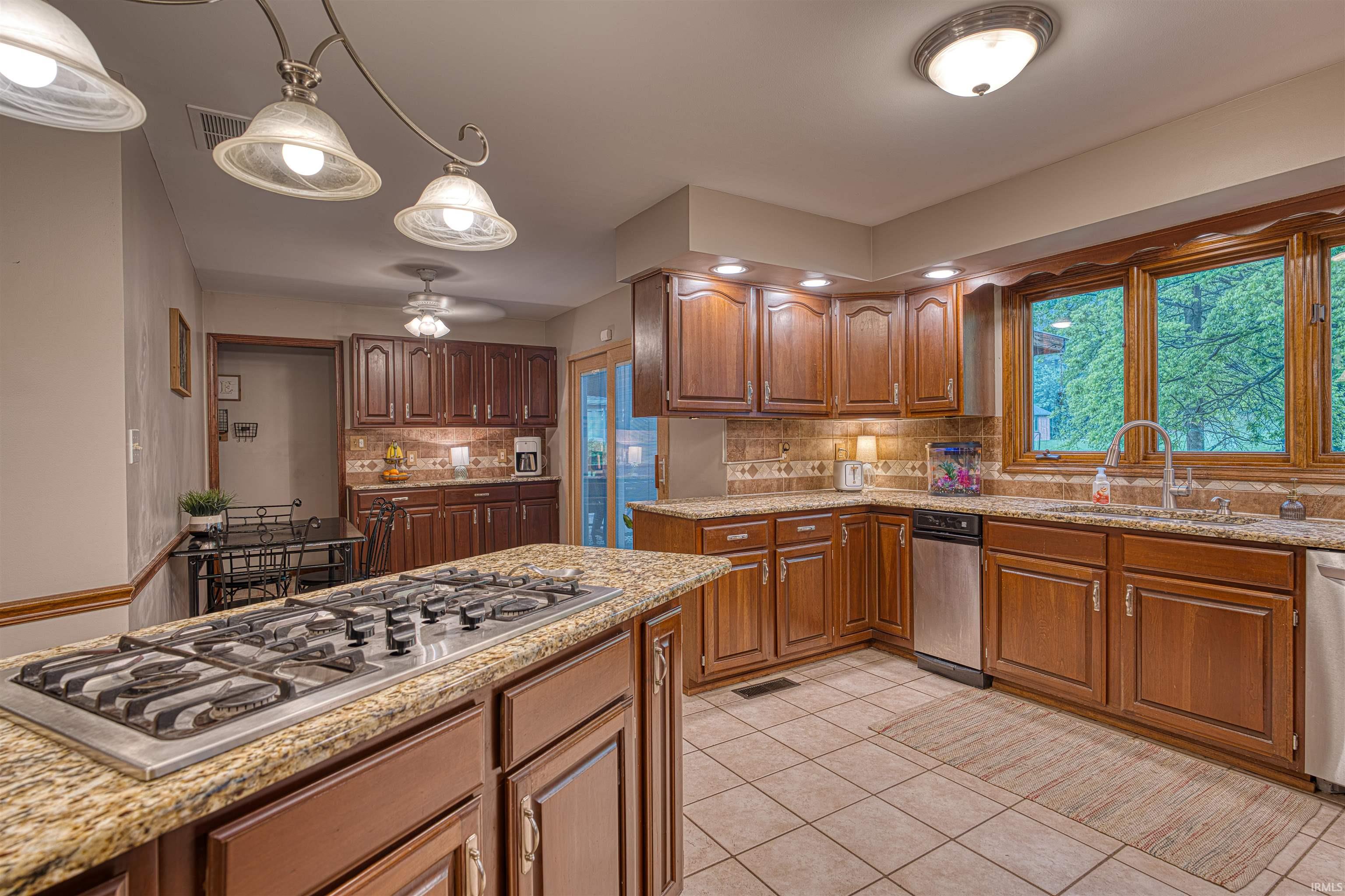 1611 Westminster Road Evansville, IN 47725 - Photo 23 of 36