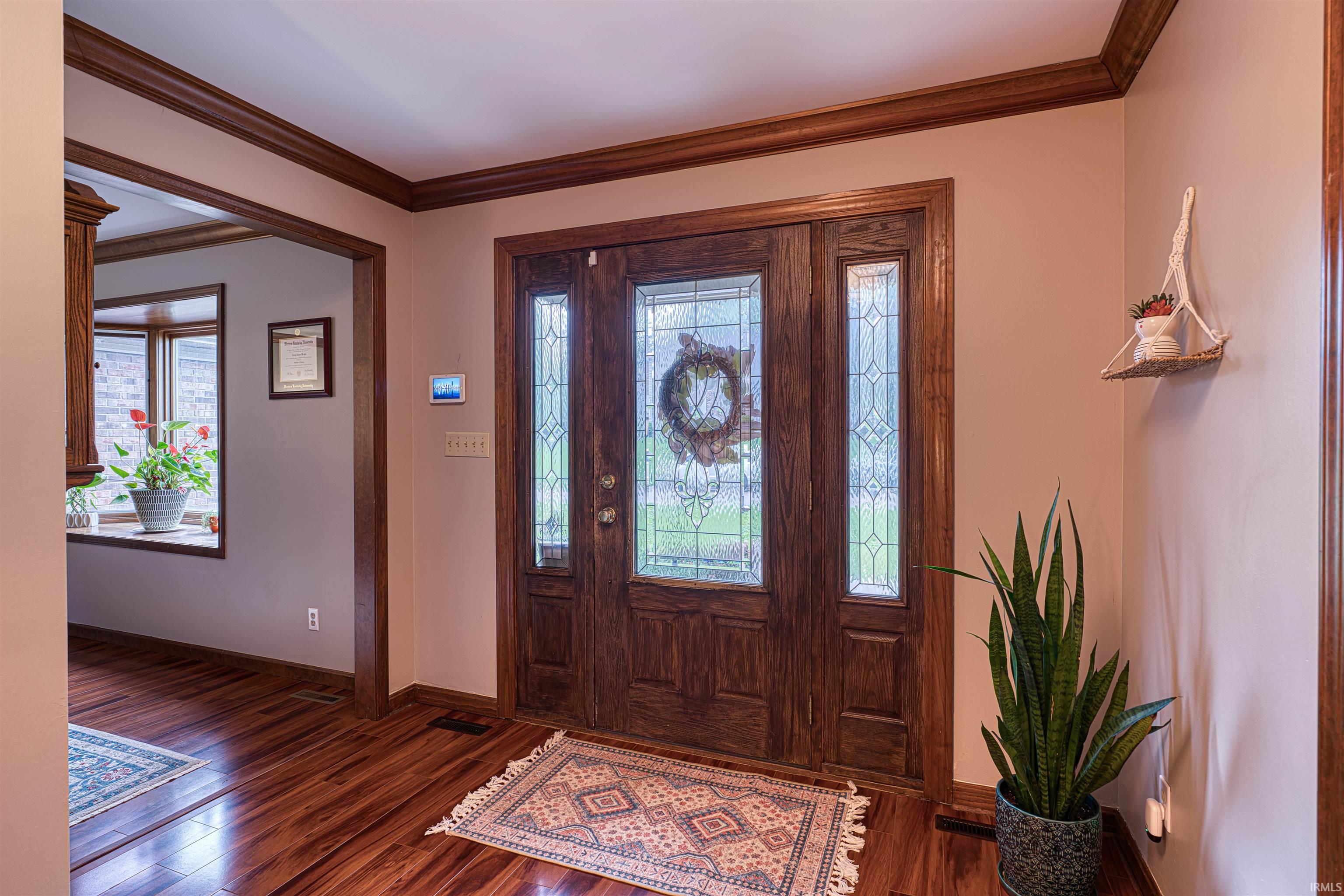 1611 Westminster Road Evansville, IN 47725 - Photo 3 of 36