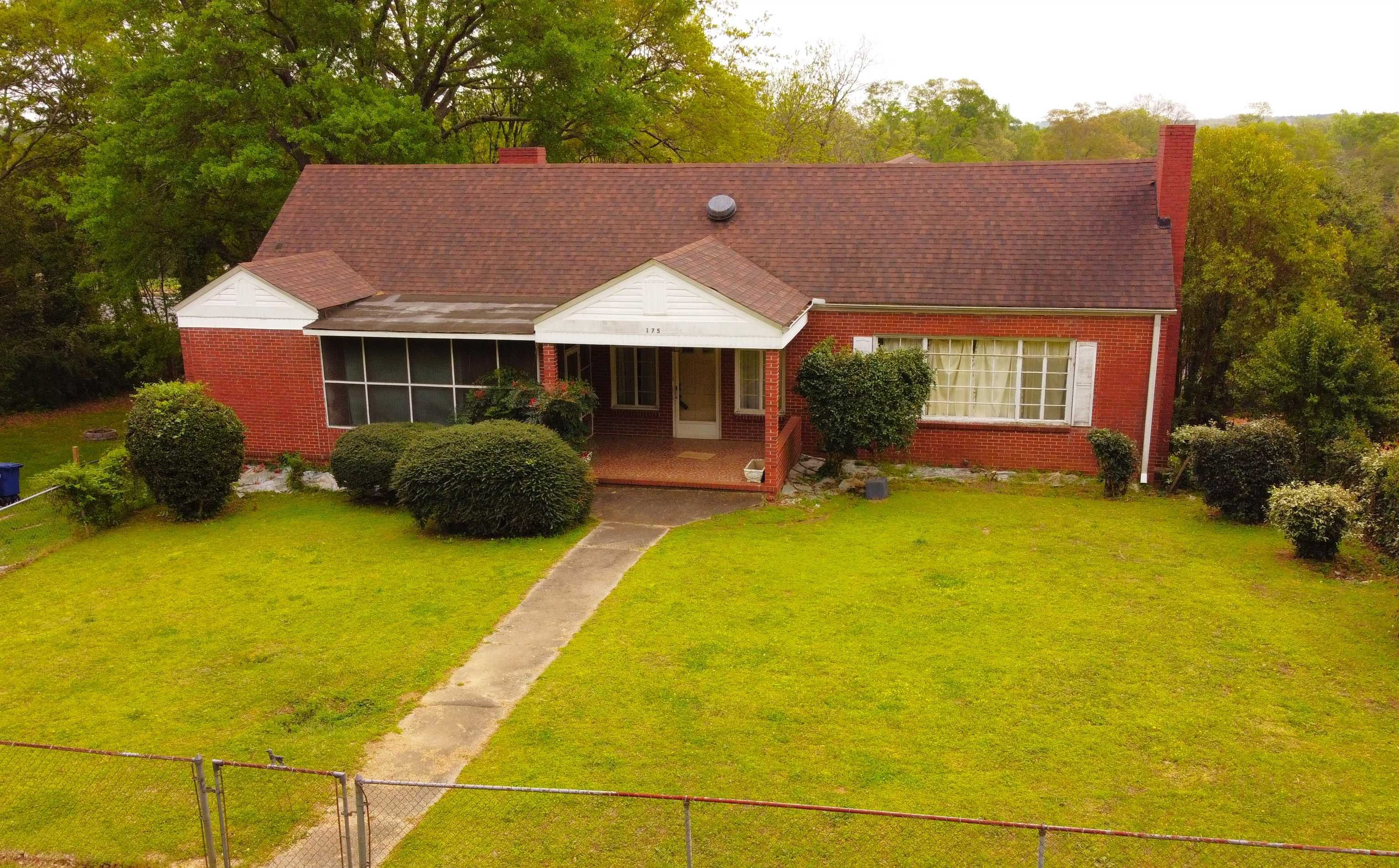 175 North Highpoint Road Spartanburg, SC 29301 - Photo 1 of 29