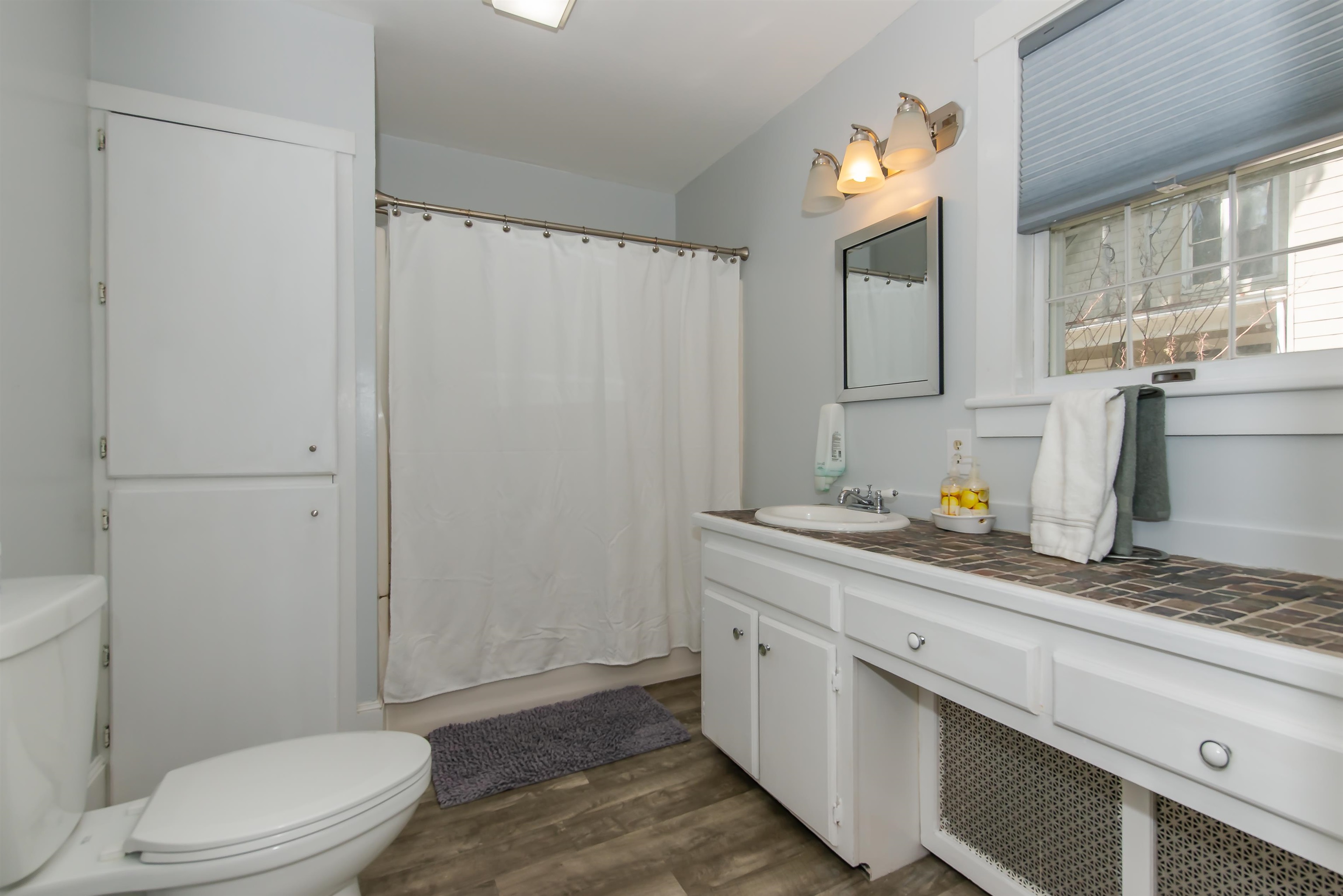 6 Pleasant Street Rochester, NH 03867 - Photo 18 of 37